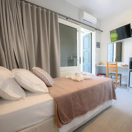 ベッド・アンド・ブレックファスト Kaloniki & マスーリー