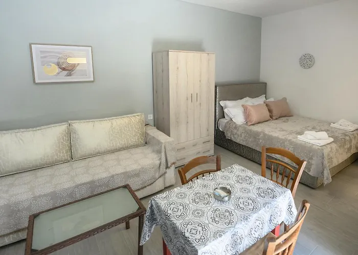 Kaloniki & 마소우리