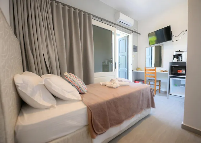 B&B Kaloniki & 마소우리