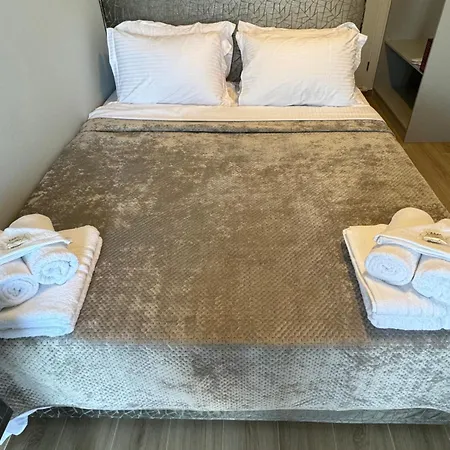 Bed & Breakfast Kaloniki & Masouri