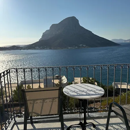 Kaloniki & Couette-café Massouri