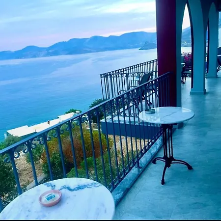Kaloniki & Bed & Breakfast