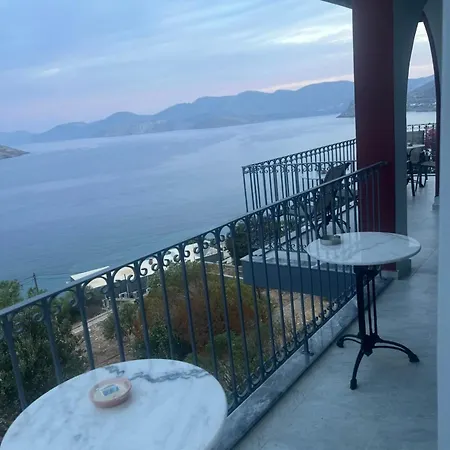 Kaloniki & Bed & Breakfast
