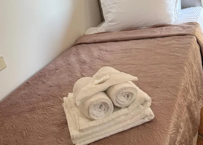 Bed & Breakfast Kaloniki & 3*